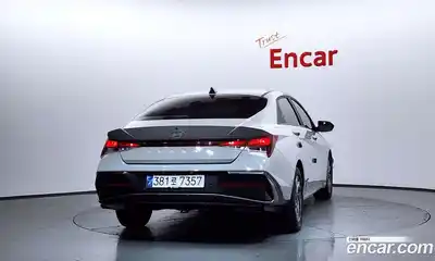 Hyundai Avante 2024 1.6 Автомат в Москве № 583495, миниатюра 4