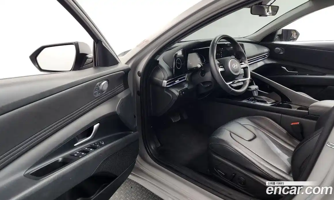 Hyundai Avante 2024 1.6 Автомат в Москве № 583495, фото 10