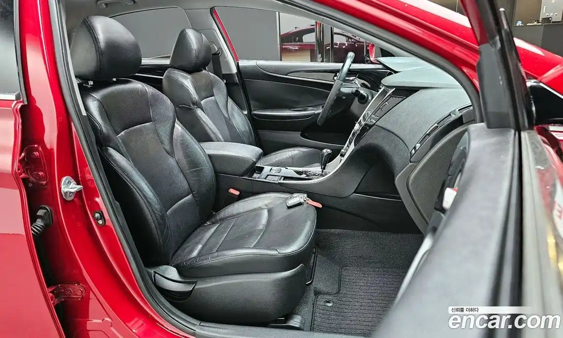 Hyundai Sonata 2010 2.0 Автомат в Москве № 583654, фото 11