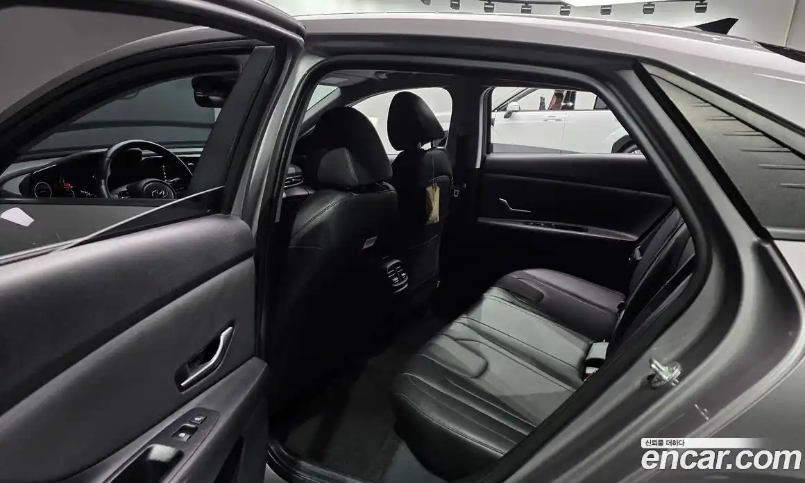 Hyundai Avante 2021 1.6 Автомат в Москве № 583666, фото 12