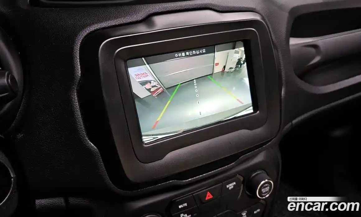 Jeep Renegade 2021 2.4 Автомат в Москве № 584196, фото 16