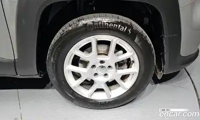 Jeep Renegade 2021 2.4 Автомат в Москве № 584196, миниатюра 5