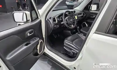 Jeep Renegade 2017 2.4 Автомат в Москве № 584233, миниатюра 11