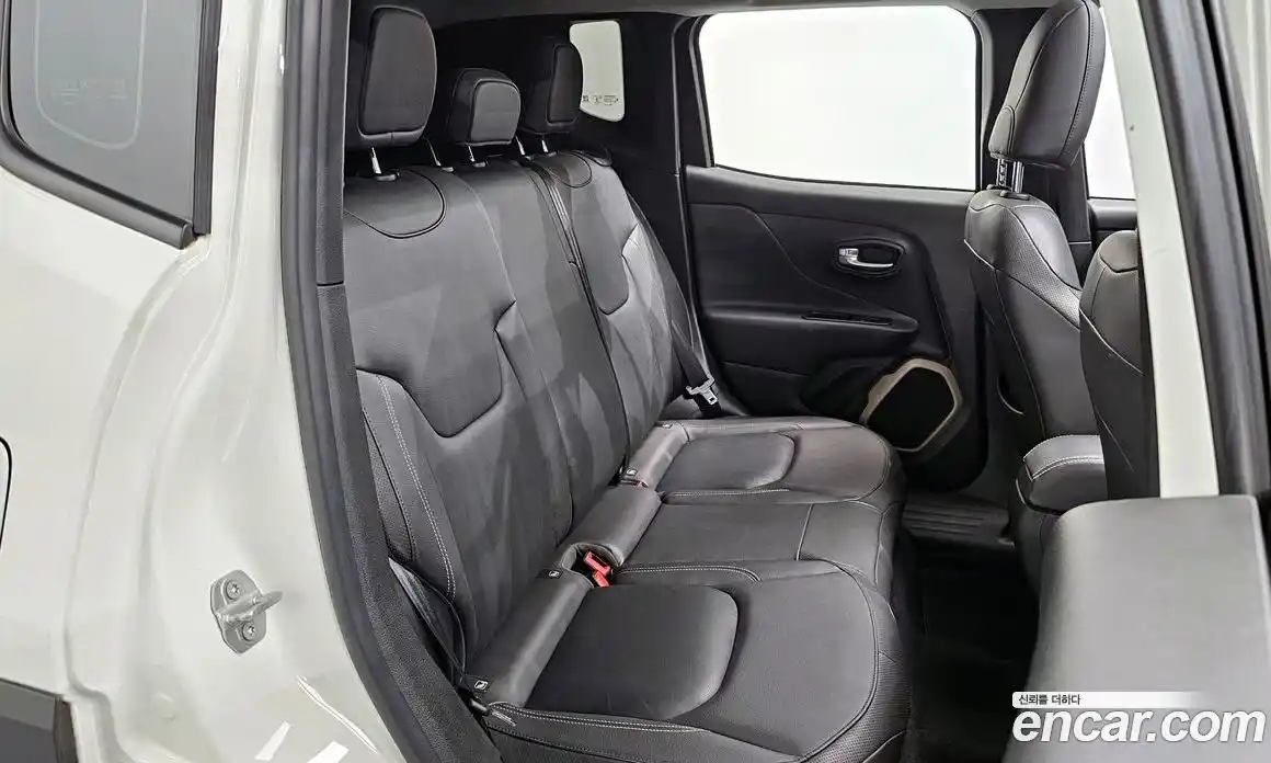 Jeep Renegade 2017 2.4 Автомат в Москве № 584233, фото 12