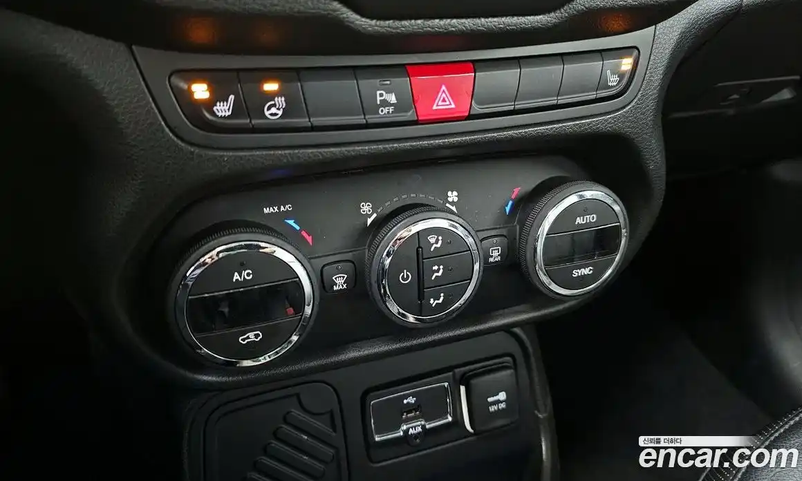 Jeep Renegade 2017 2.4 Автомат в Москве № 584233, фото 18