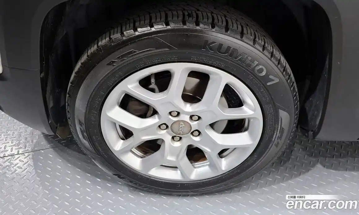 Jeep Renegade 2017 2.4 Автомат в Москве № 584233, фото 5