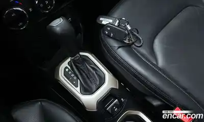 Jeep Renegade 2017 2.4 Автомат в Москве № 584233, миниатюра 9