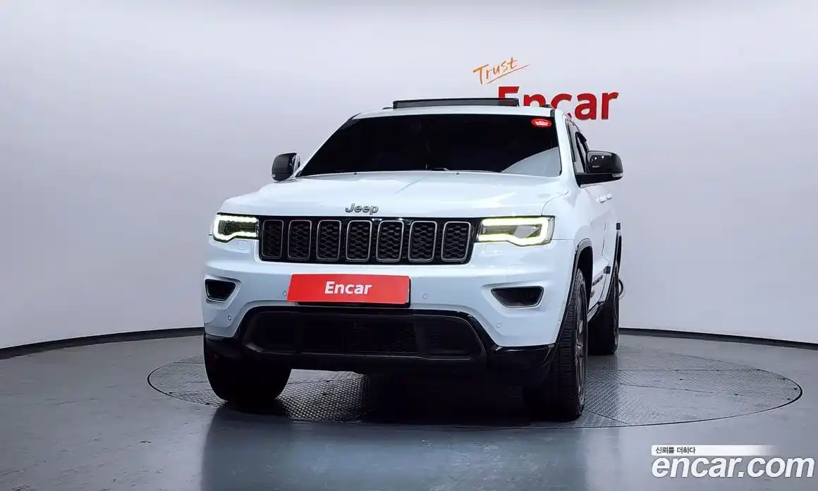 Jeep Cherokee 2016 3.0 Автомат в Москве № 584418, фото 3