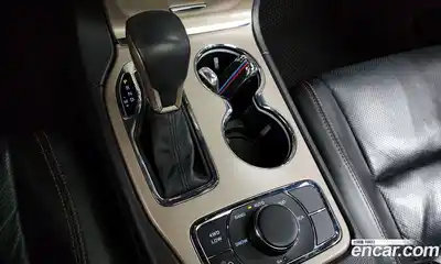Jeep Cherokee 2016 3.0 Автомат в Москве № 584418, миниатюра 9