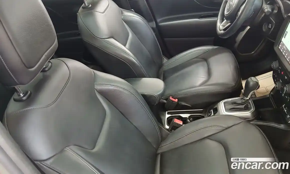 Jeep Renegade 2019 2.4 Автомат в Москве № 584504, фото 16