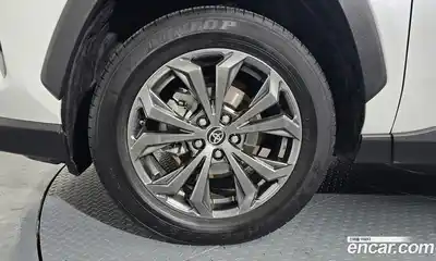 Toyota RAV4 2024 2.5 Автомат в Москве № 584590, миниатюра 5