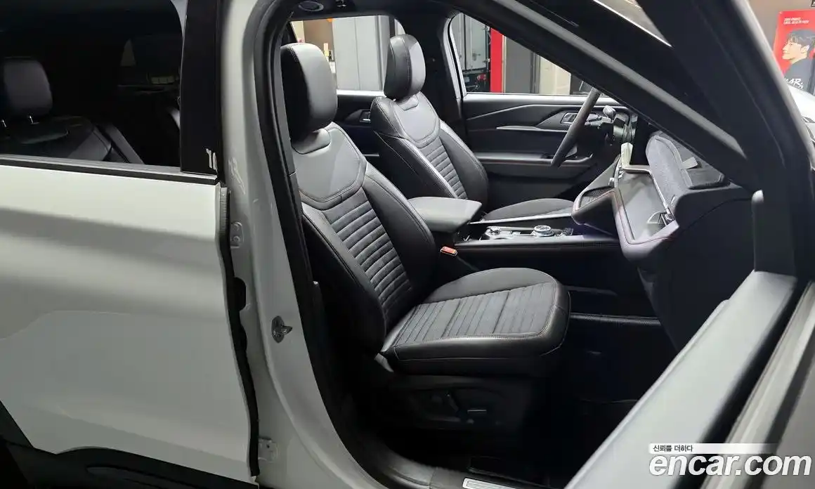 Ford Explorer 2025 2.3 Автомат в Москве № 584735, фото 12