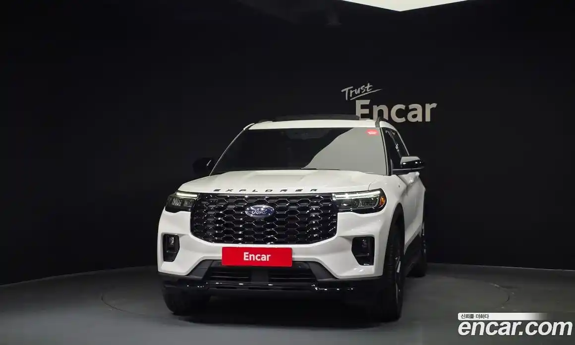 Ford Explorer 2025 2.3 Автомат в Москве № 584735, фото 3