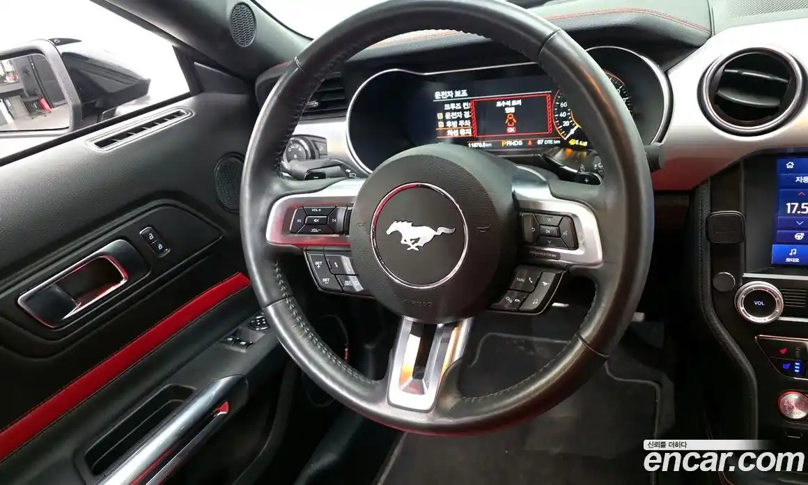 Ford Mustang 2023 2.3 Автомат в Москве № 584780, фото 13