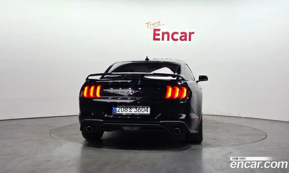 Ford Mustang 2023 2.3 Автомат в Москве № 584780, фото 4