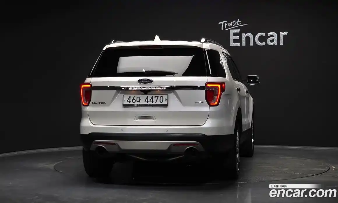 Ford Explorer 2017 2.3 Автомат в Москве № 584886, фото 4