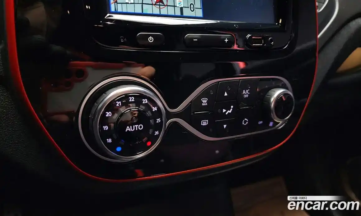 Renault QM3 2019 1.5 Автомат в Москве № 584960, фото 18