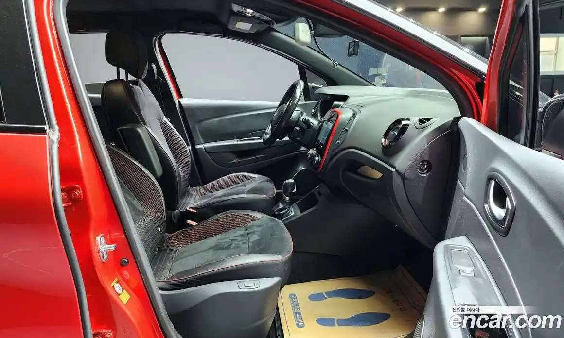 Renault QM3 2019 1.5 Автомат в Москве № 584960, фото 10