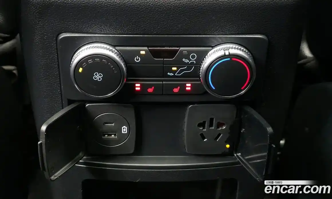 Ford Explorer 2020 2.3 Автомат в Москве № 584980, фото 19