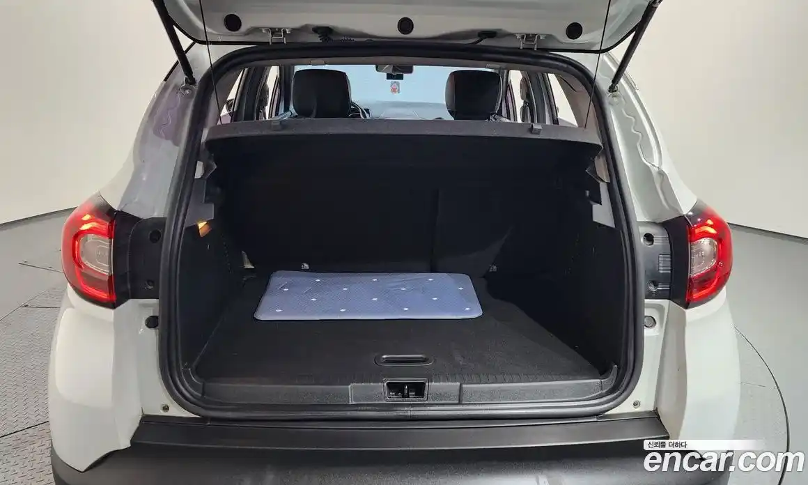 Renault QM3 2019 1.5 Автомат в Москве № 586126, фото 20