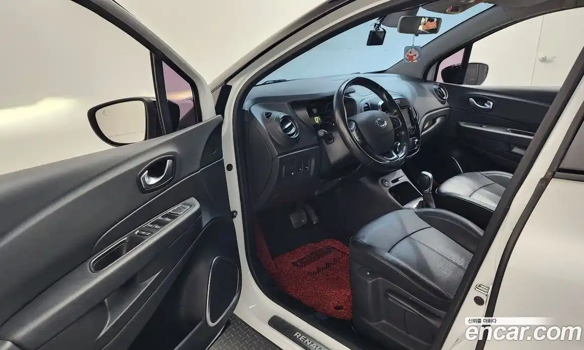 Renault QM3 2019 1.5 Автомат в Москве № 586126, фото 10