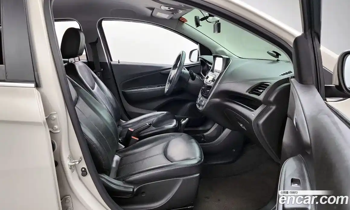 Chevrolet Spark 2016 1.0 Автомат в Москве № 587125, фото 10