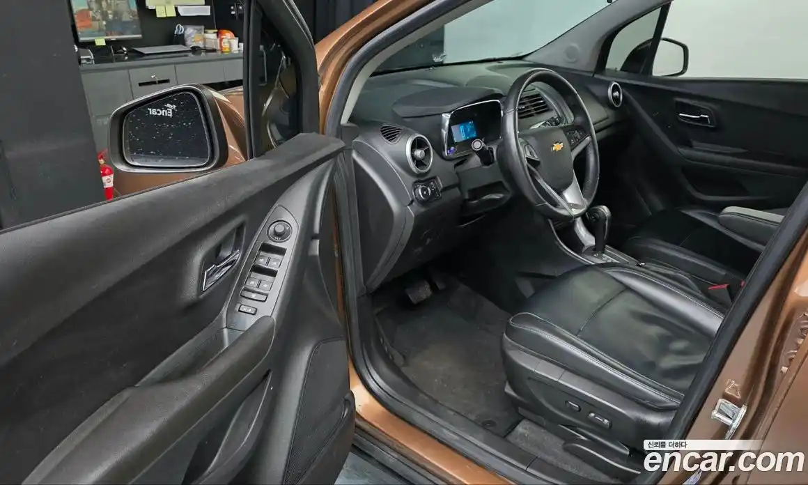 Chevrolet Trax 2016 1.6 Автомат в Москве № 587764, фото 10