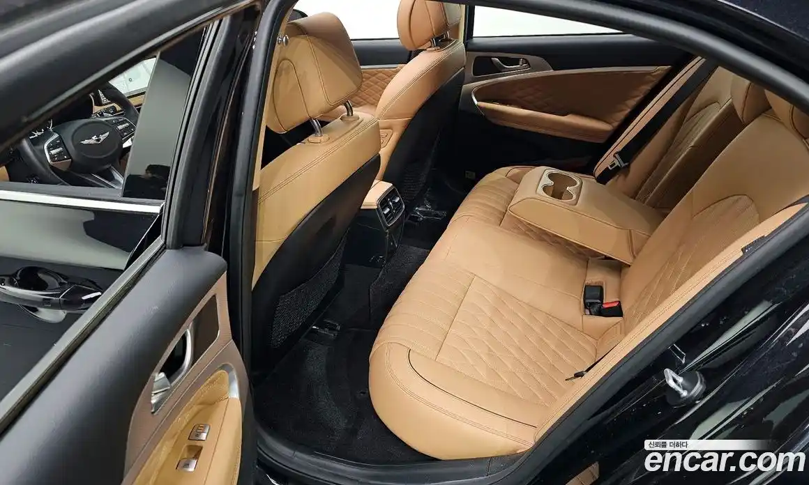 Genesis G70 2023 2.0 Автомат в Москве № 588125, фото 11