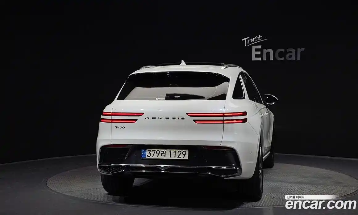 Genesis GV70 2025 2.5 Автомат в Москве № 588165, фото 4