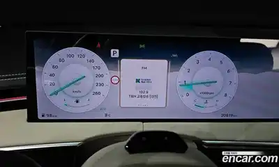 Genesis GV70 2025 2.5 Автомат в Москве № 588165, миниатюра 8