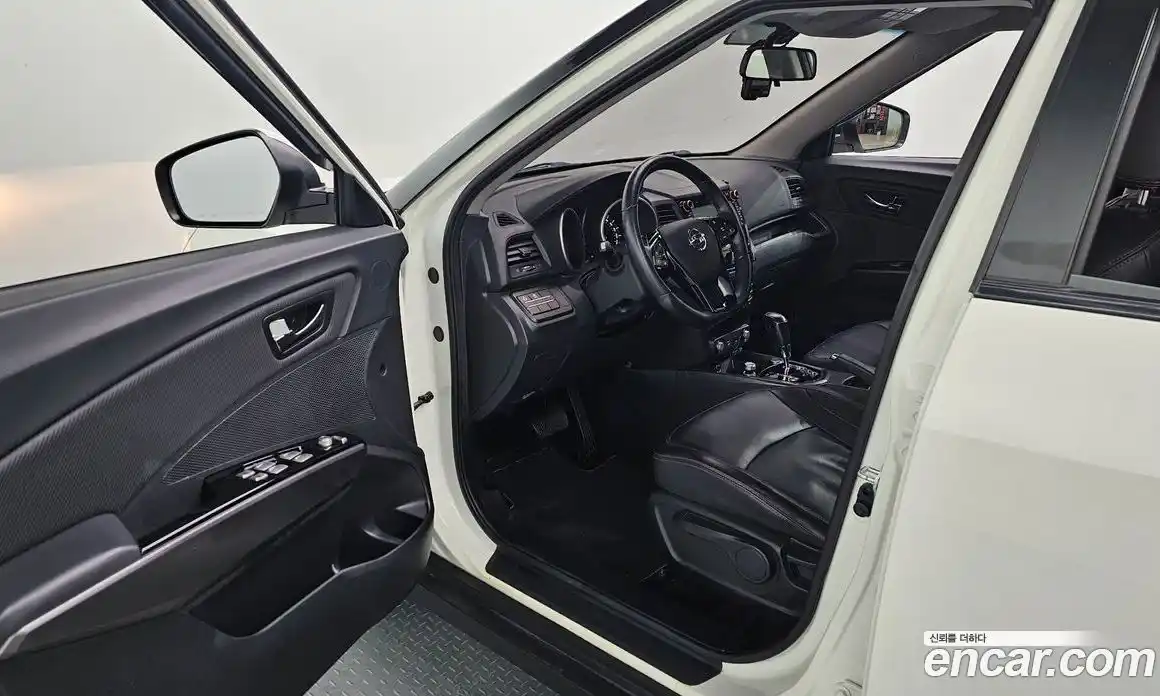 SsangYong TIBOLI 2018 1.6 Автомат в Москве № 589349, фото 11