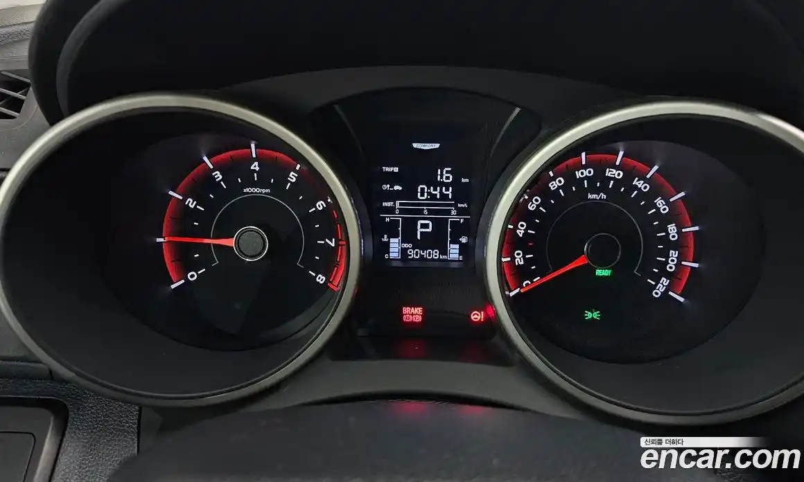 SsangYong TIBOLI 2018 1.6 Автомат в Москве № 589349, фото 8