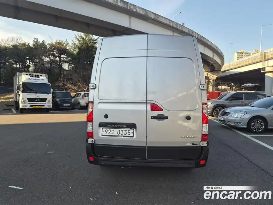 Renault Master 2020 2.3 Механическая в Москве № 590298, фото 4