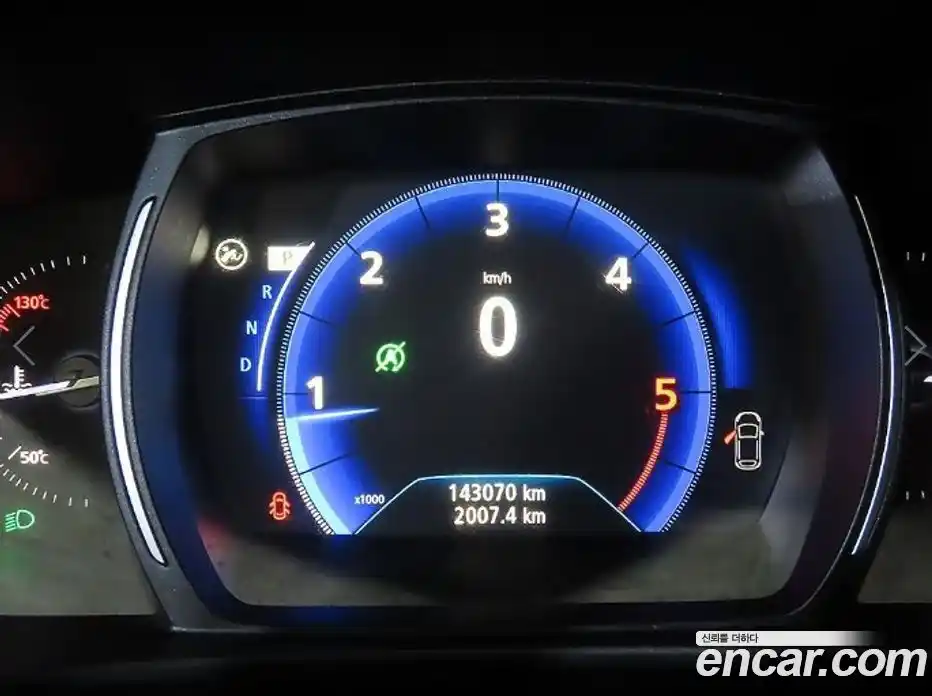 Renault QM6 2017 2.0 Автомат в Москве № 590487, фото 9