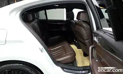 BMW 5-Series 2018 3.0 Автомат в Москве № 591663, миниатюра 12