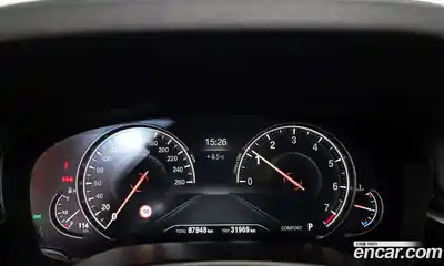 BMW 5-Series 2018 3.0 Автомат в Москве № 591663, миниатюра 8