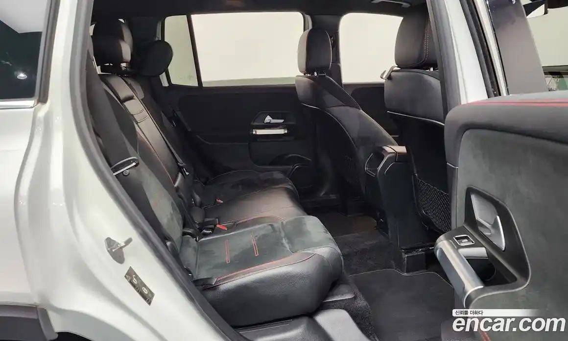 Mercedes-Benz GLB-Class 2021 2.0 Автомат в Москве № 592115, фото 12