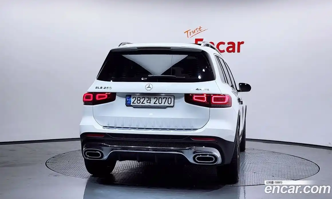 Mercedes-Benz GLB-Class 2021 2.0 Автомат в Москве № 592115, фото 4