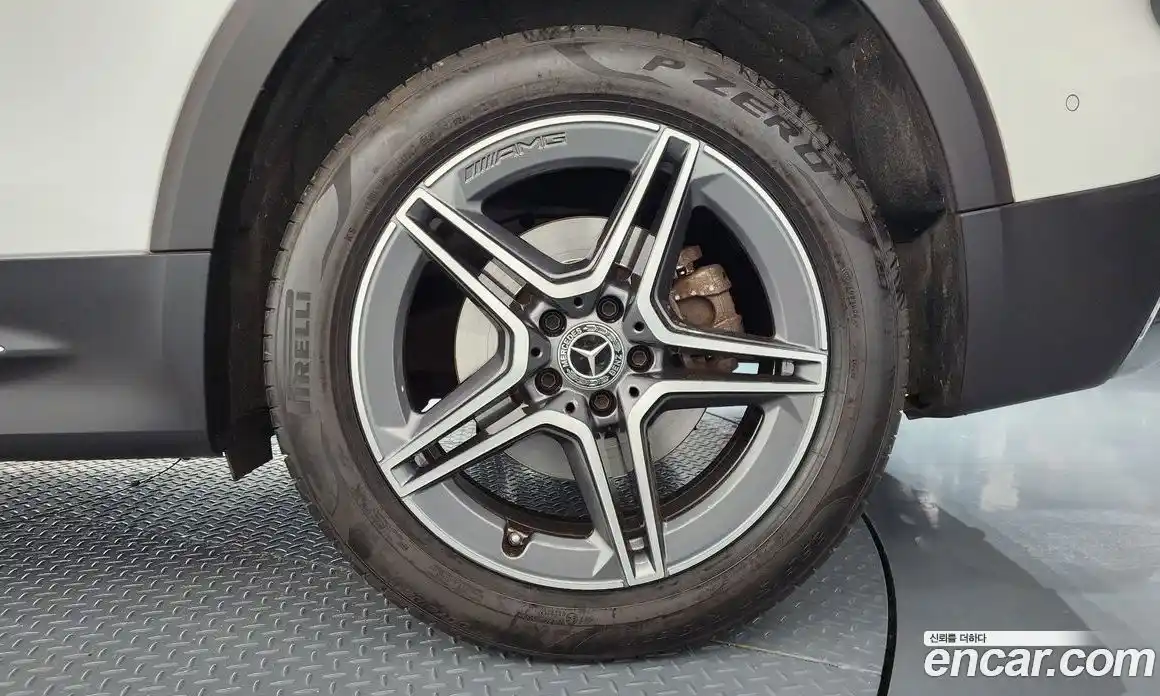 Mercedes-Benz GLB-Class 2021 2.0 Автомат в Москве № 592115, фото 5