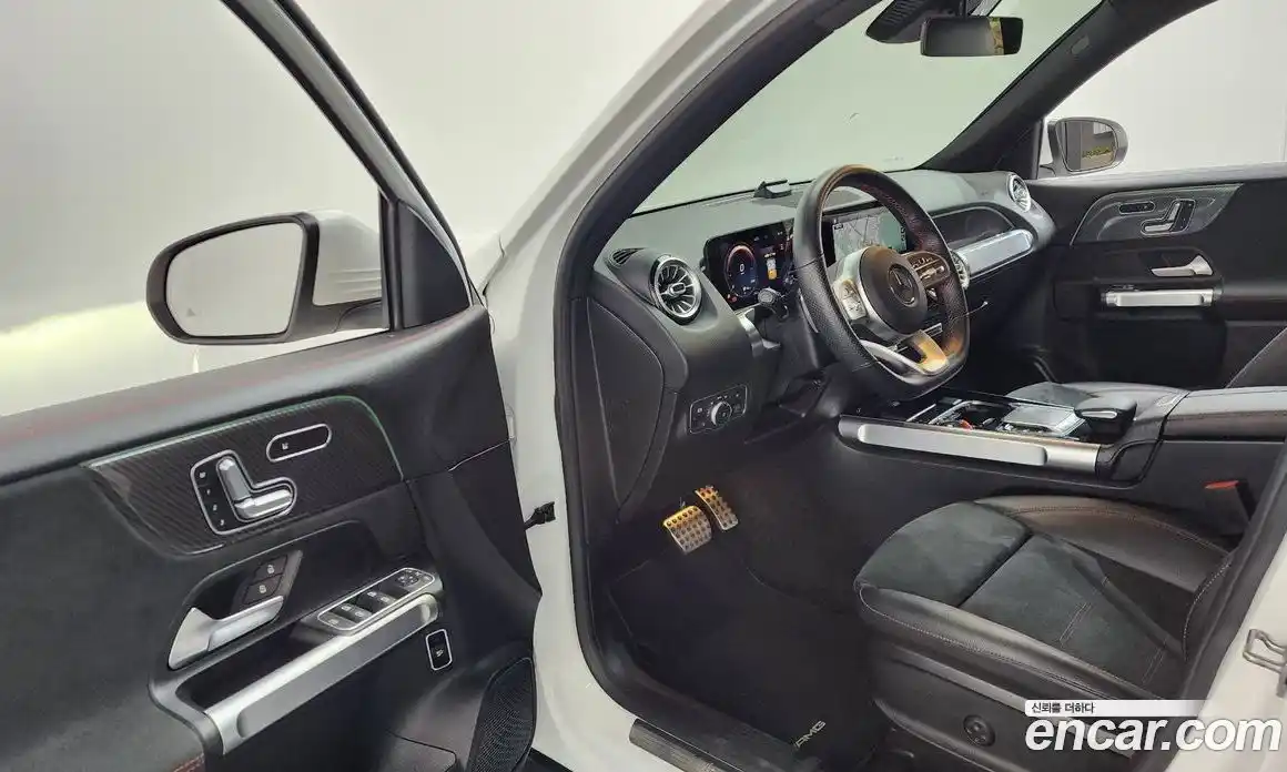 Mercedes-Benz GLB-Class 2021 2.0 Автомат в Москве № 592115, фото 10