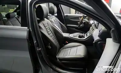 Mercedes-Benz E-Class 2022 2.0 Автомат в Москве № 592217, миниатюра 12