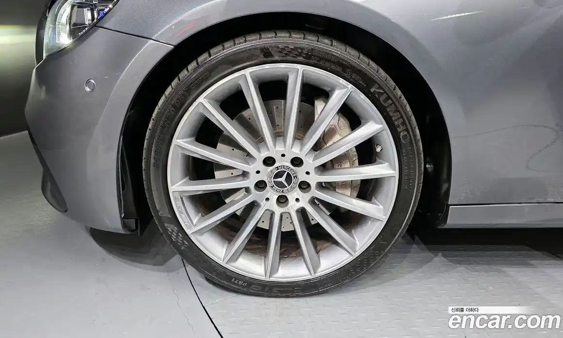 Mercedes-Benz E-Class 2022 2.0 Автомат в Москве № 592217, фото 5