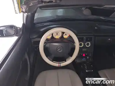 Mercedes-Benz SLK-Class 2001 2.3 Автомат в Москве № 592666, миниатюра 6