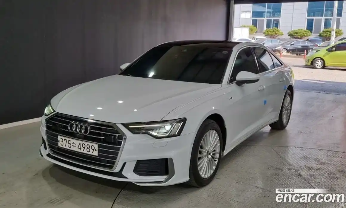 Audi A6 2020 2.0 Автомат в Москве № 592998, фото 1