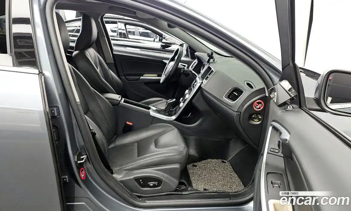 Volvo S60 2016 2.0 Автомат в Москве № 593645, фото 12