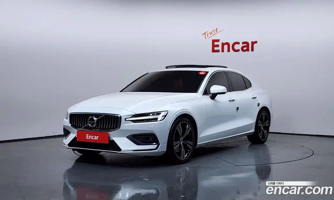 Volvo S60 2021 2.0 Автомат в Москве № 593714, фото 1