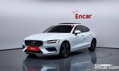 Volvo S60 2021 2.0 Автомат в Москве № 593714, миниатюра 1