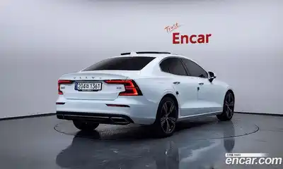 Volvo S60 2021 2.0 Автомат в Москве № 593714, миниатюра 2