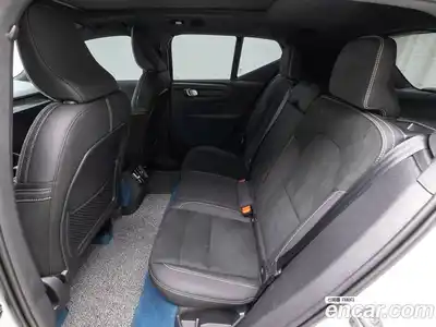 Volvo XC40 2024 Автомат в Москве № 593864, миниатюра 11