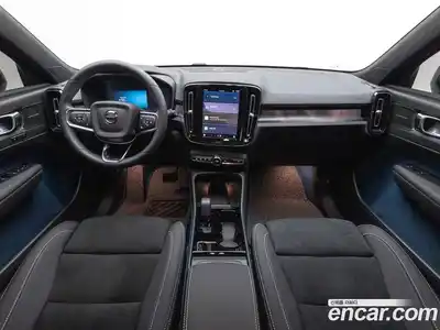 Volvo XC40 2024 Автомат в Москве № 593864, миниатюра 7